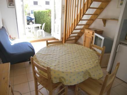 Апартаменты Holiday Home Les Estivales Saint Cyprien