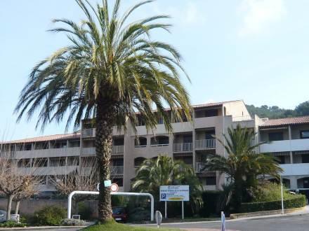 Апартаменты Apartment Les Aigues Marines VII St Cyr sur Mer