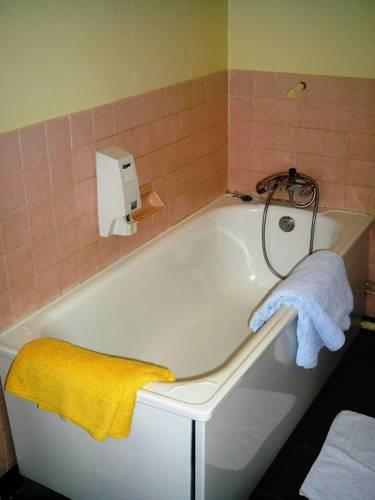 Отель Est Ouest Hotel