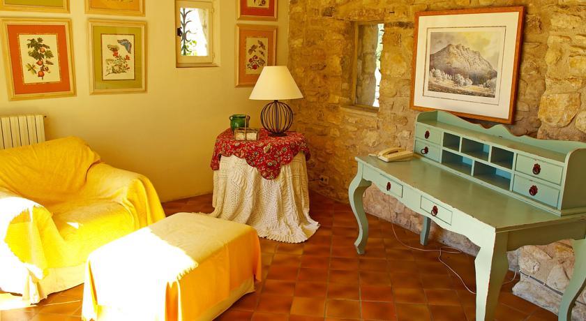 Апартаменты Holiday Home Domaine De Piegros Grambois