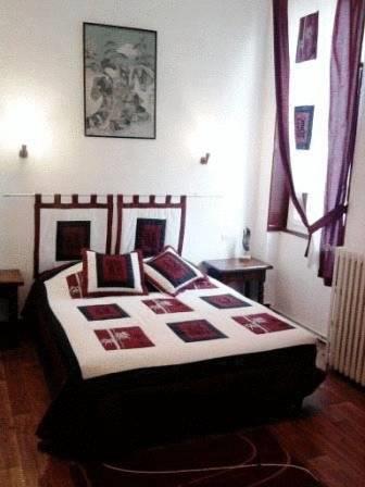 Мини-отель Chambres d’Hôtes Des Arènes