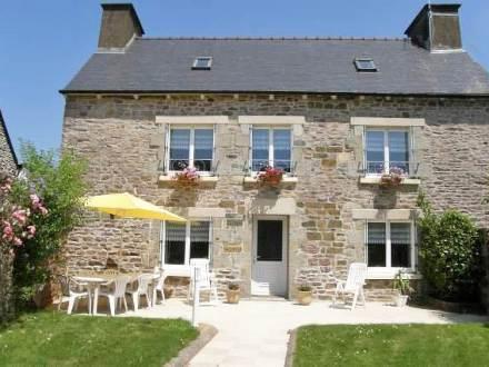 Апартаменты Holiday Home Maison Janin Plehedel
