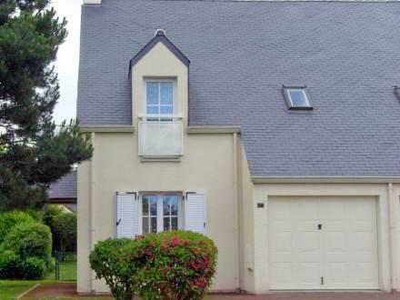 Отель Holiday Home Maison Ti Breizh BENODET