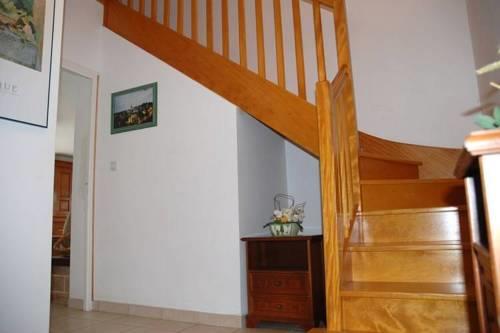 Апартаменты Holiday Home Pomme D Or Henon