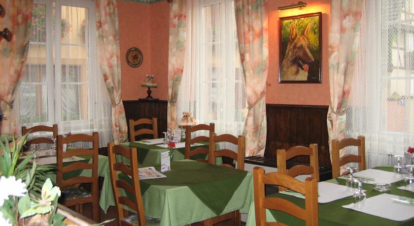 Отель Hôtel Au Cygne