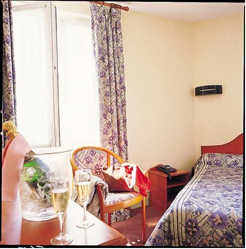 Отель Hotel Restaurant La Croix Verte