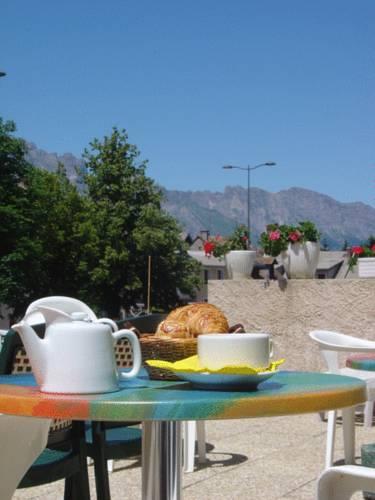 Отель Hotel Le Connetable