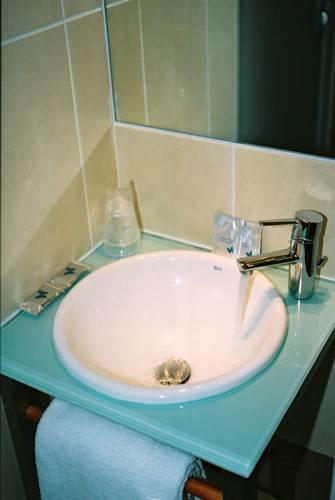 Отель Hotel Akena City