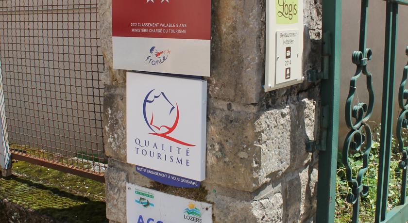 Отель Hôtel Le Portalou