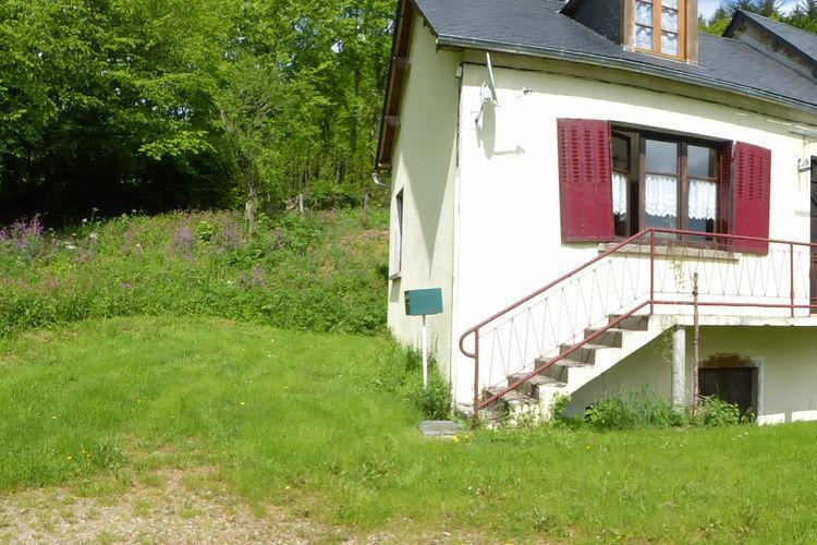 Апартаменты Holiday Home pourcon Villapourcon I
