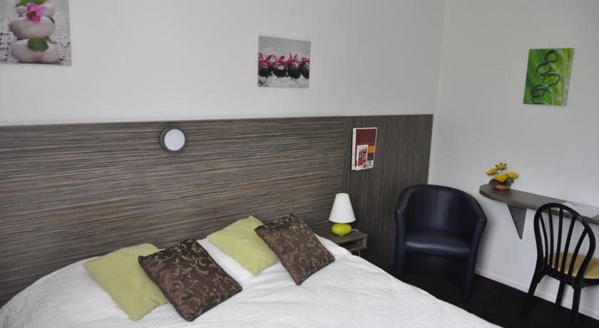 Отель Hotel Restaurant le Cosy Villebarou