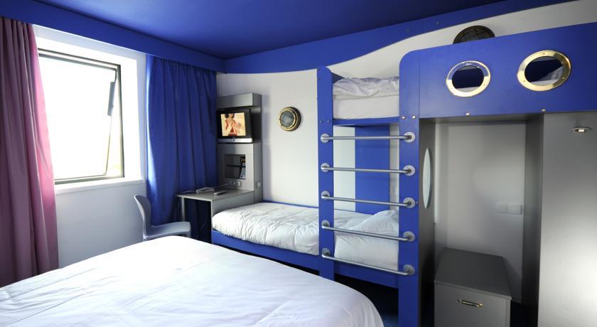 Отель Hotel Jules Verne Site du Futuroscope