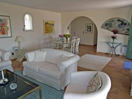 Апартаменты Holiday Home Les Chenes a Valcros V La Londe Les Maures