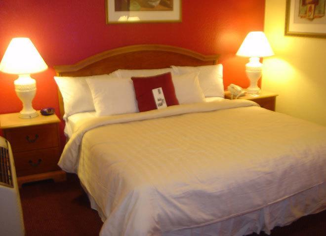 Отель Vagabond Inn Hemet