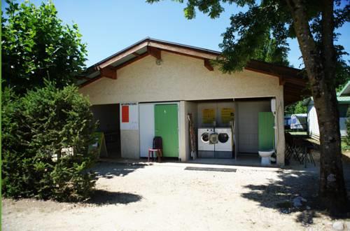 Отель Camping Les Charmilles