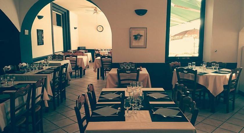 Отель Hôtel Restaurant Le Lori