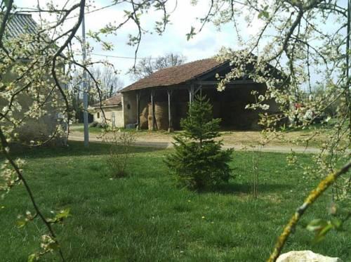 Отель Ferme de la Pierre Folle