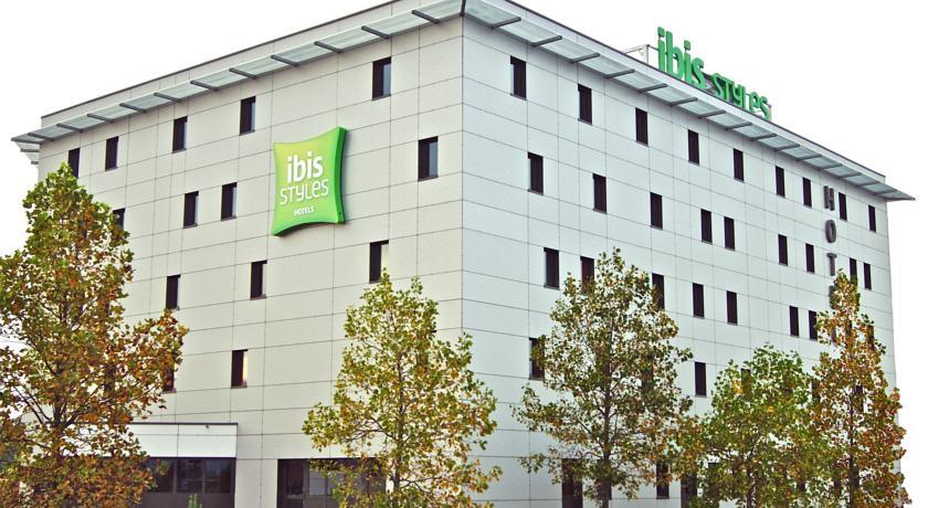Отель ibis Styles Romans-Valence Gare TGV