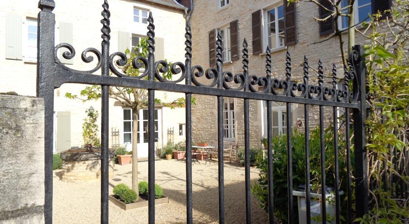 Мини-отель Bed and Breakfast - Le Bourg