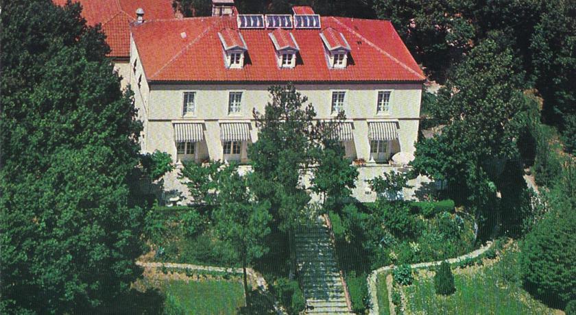 Мини-отель Chambres d'Hôtes La Villa Les Pins