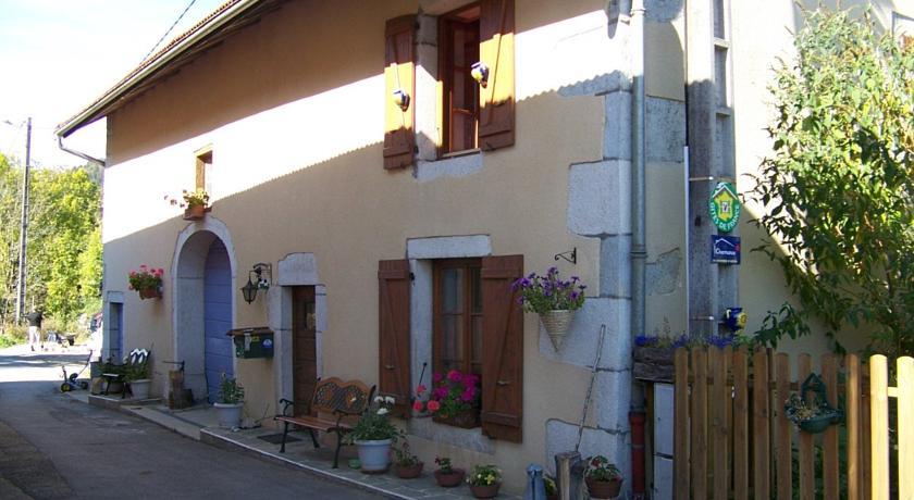 Мини-отель Chambres d'Hôtes Les Barabans