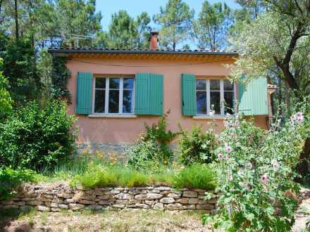 Апартаменты Holiday Home Les Ecureuils St Pantaleon