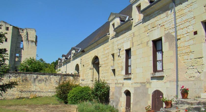 Апартаменты Holiday Home Domaine De Cessigny Lerne