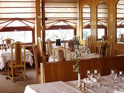Отель Hôtel Restaurant de Paris
