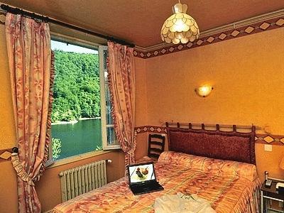 Отель Logis Le Rendez Vous Des Pecheurs