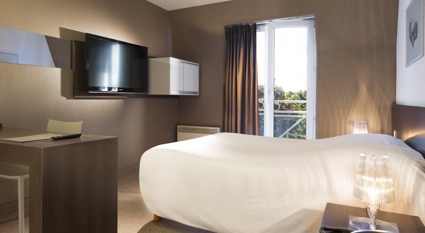 Отель Hotel Le Bugatti