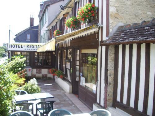 Отель Auberge Du Cheval Blanc