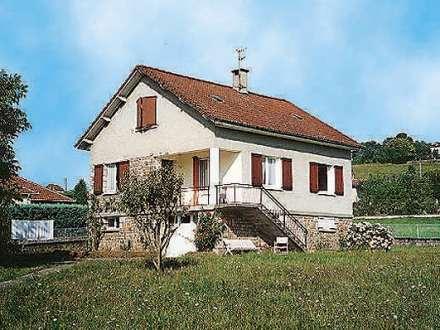 Апартаменты Holiday Home Rue Du Passerat Maurs La Jolie