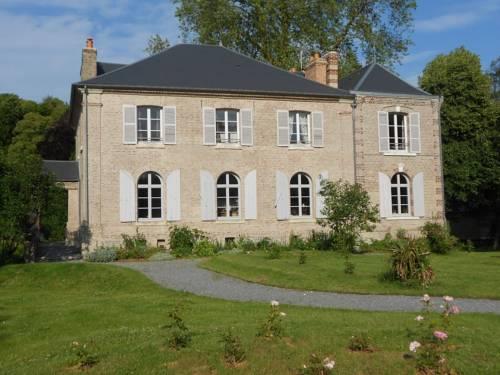 Отель Chambres d'Hôtes Manoir de Chaussoy