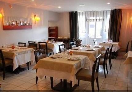 Отель Logis Hôtel Bellevue
