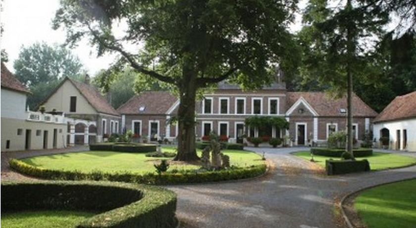 Мини-отель Le Manoir de la Haute Chambre