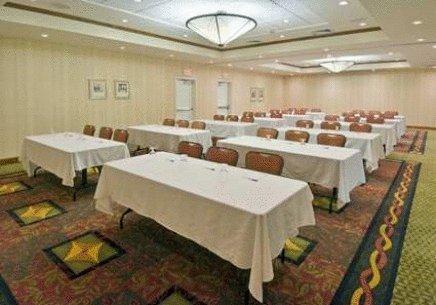 Отель Hilton Garden Inn Schaumburg