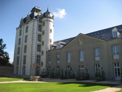 Апартаменты Chateau De Keraveon