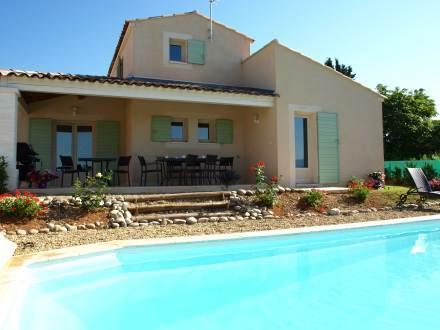 Апартаменты Holiday Home Les Romarins Saint Saturnin d'Apt
