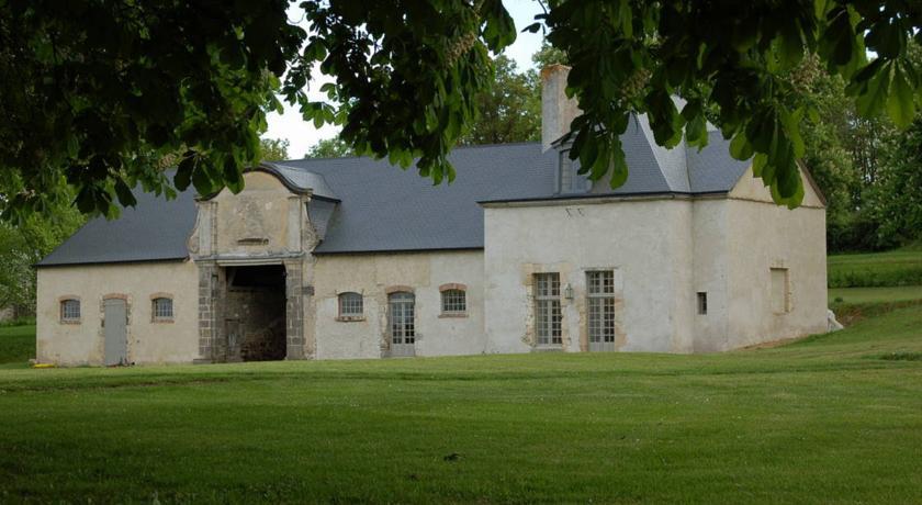 Апартаменты Château de Vaux
