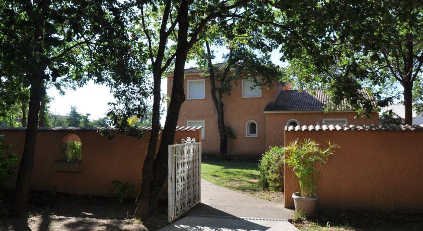 Вилла Villa La Coloniale Moriani Plage