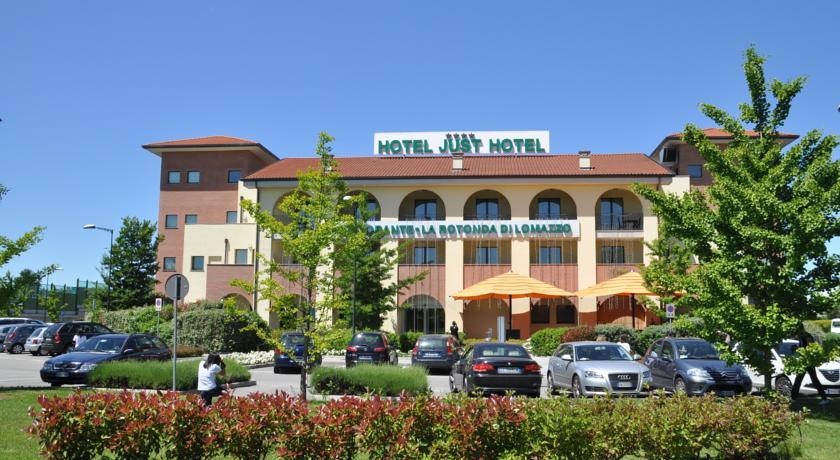 Отель Just Hotel Lomazzo Fiera