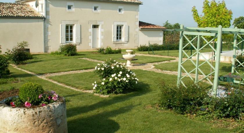 Вилла Gîte L'En Haut des Vignes