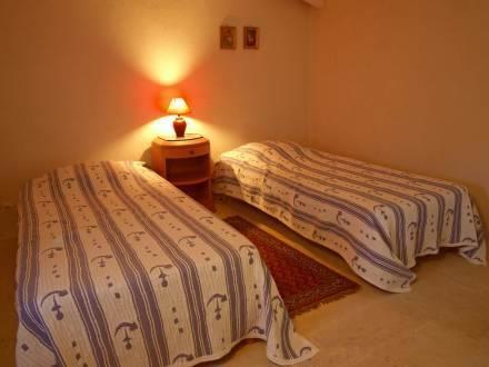 Апартаменты Holiday Home La Chapelle Oppede