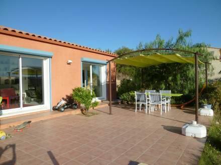 Отель Holiday Home Maison des salins Lapalme