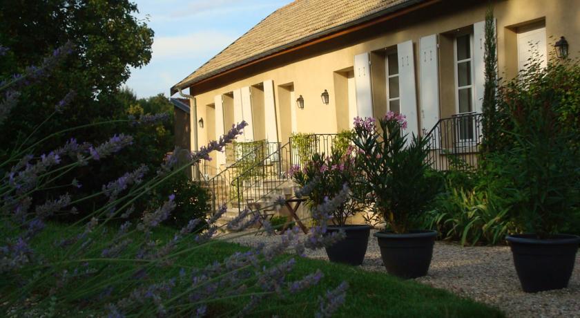 Апартаменты Les Communs du Manoir