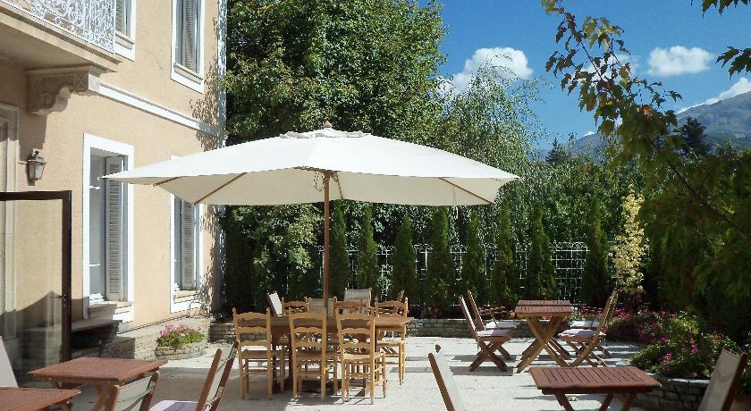 Отель Hotel Azteca Barcelonnette