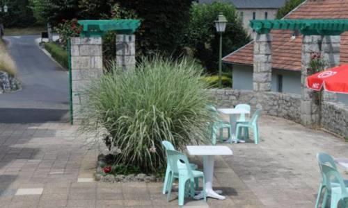 Отель Hôtel Le Pradel