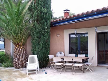 Апартаменты Holiday Home Colombier Vic le Fesq