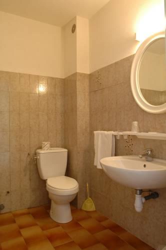 Отель Hotel Restaurant Mondoloni