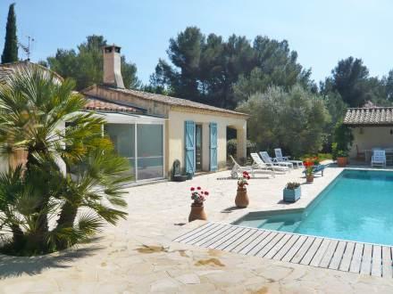 Апартаменты Holiday Home Maison Leguen Le Beausset